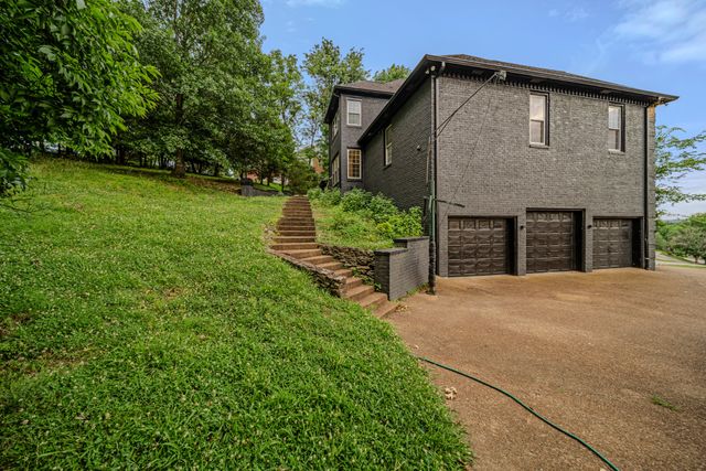 537 Natalie Dr, Goodlettsville, TN 37072