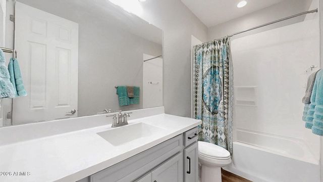 4132 E JONES Street, Gilbert, AZ 85295