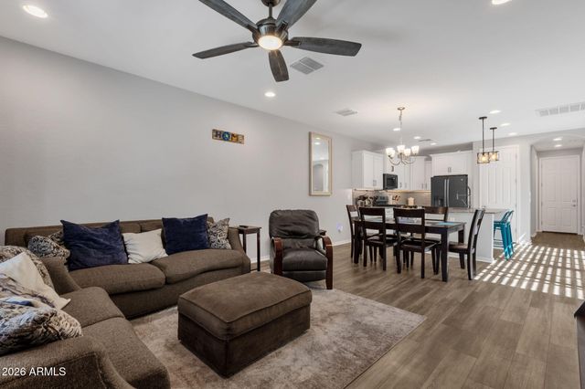 4132 E JONES Street, Gilbert, AZ 85295