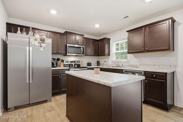 4561 Sandstone Drive, Greenville, NC 27858