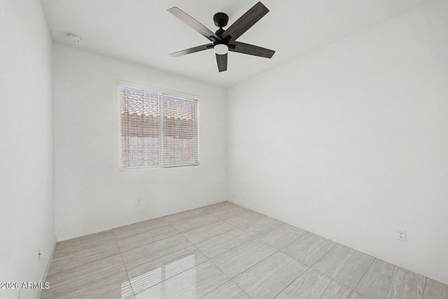 3414 W T RYAN Lane, Phoenix, AZ 85041