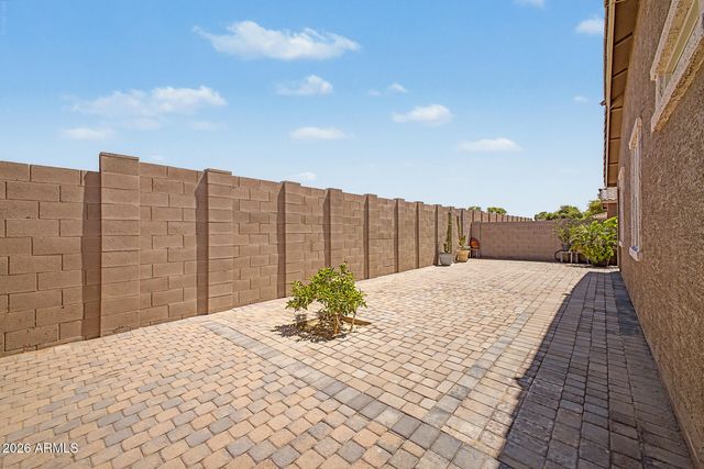 3414 W T RYAN Lane, Phoenix, AZ 85041