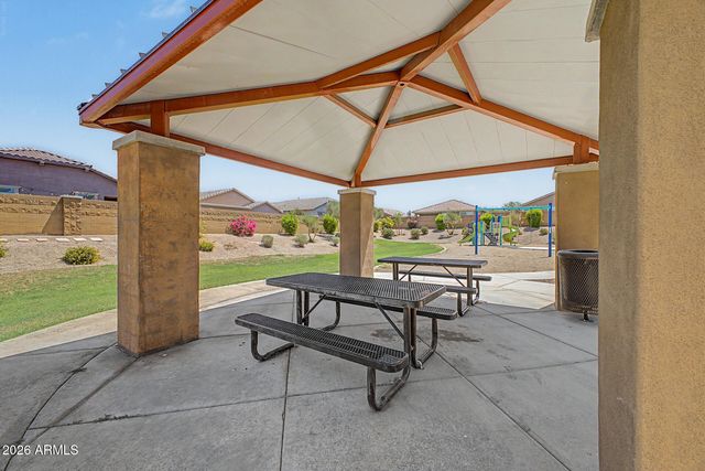 3414 W T RYAN Lane, Phoenix, AZ 85041