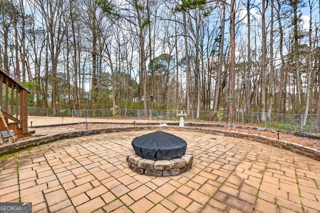 620 N Oakland Circle, Mcdonough, GA 30253