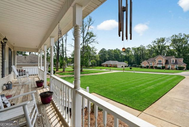 620 N Oakland Circle, Mcdonough, GA 30253