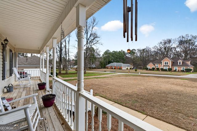 620 N Oakland Circle, Mcdonough, GA 30253