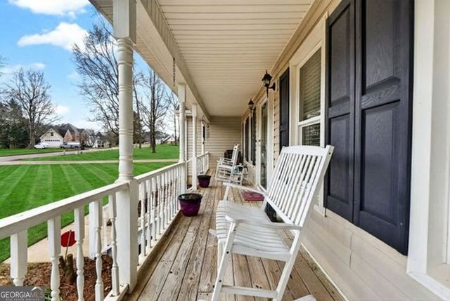 620 N Oakland Circle, Mcdonough, GA 30253