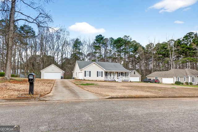 620 N Oakland Circle, Mcdonough, GA 30253