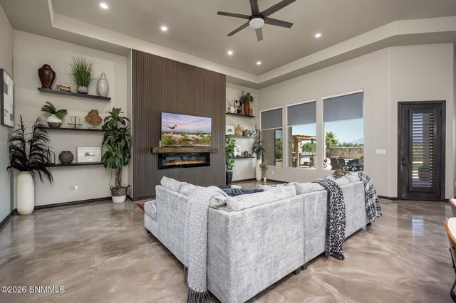 4051 Santa Elena Place, Las Cruces, NM 88005