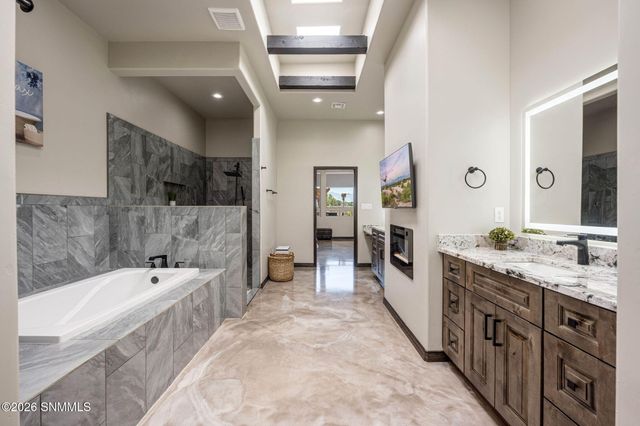 4051 Santa Elena Place, Las Cruces, NM 88005