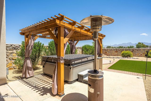 4051 Santa Elena Place, Las Cruces, NM 88005