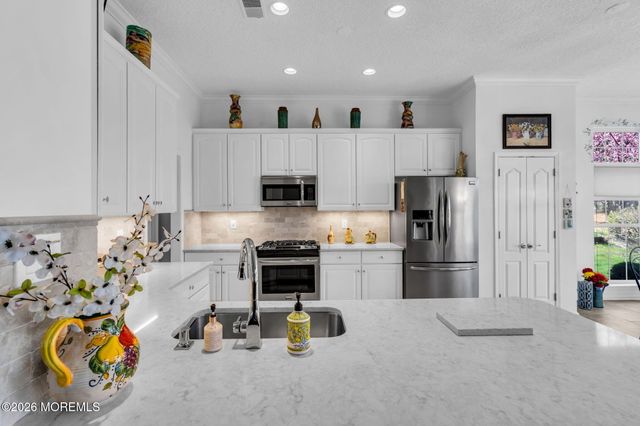 35 Quicksilver Court, Lakewood, NJ 08701