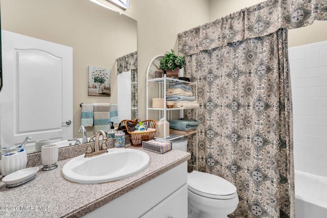 35 Quicksilver Court, Lakewood, NJ 08701