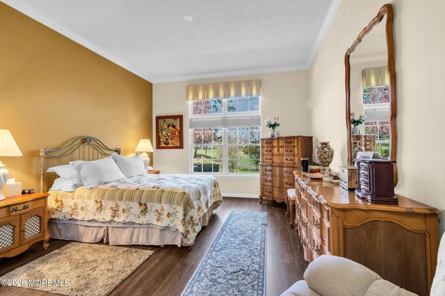 35 Quicksilver Court, Lakewood, NJ 08701