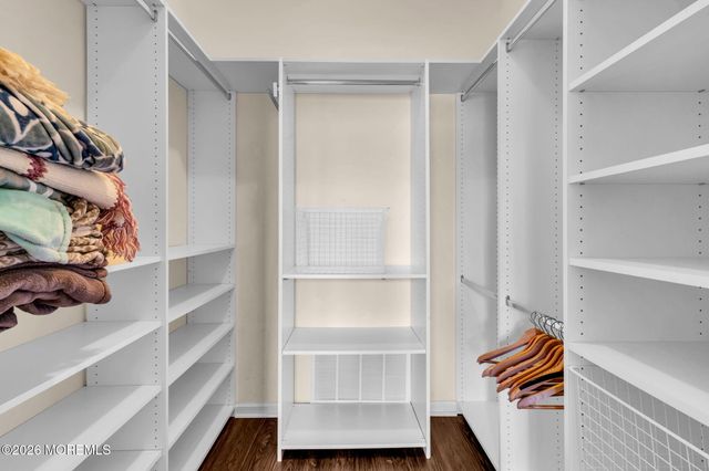 35 Quicksilver Court, Lakewood, NJ 08701