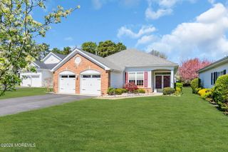 35 Quicksilver Court, Lakewood, NJ 08701