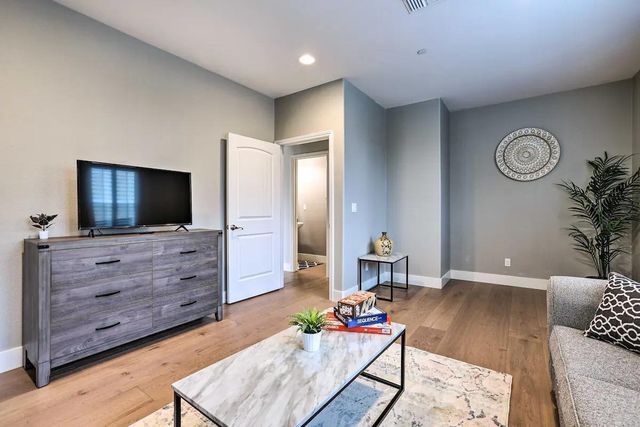 4120 Ice House Way, Roseville, CA 95747