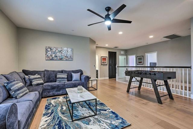 4120 Ice House Way, Roseville, CA 95747