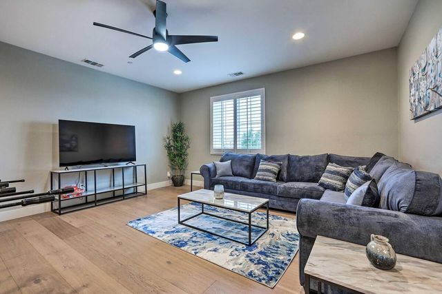 4120 Ice House Way, Roseville, CA 95747