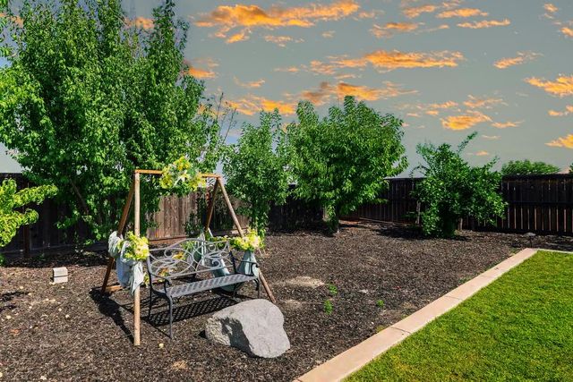 4120 Ice House Way, Roseville, CA 95747