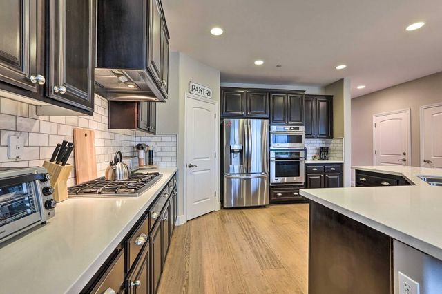 4120 Ice House Way, Roseville, CA 95747