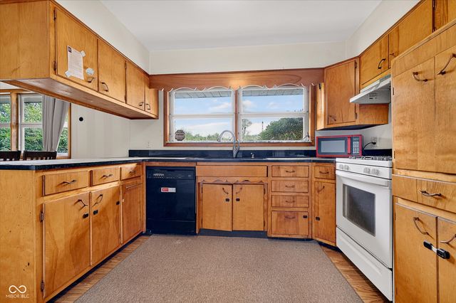 289 W County Line, Greenwood, IN 46142