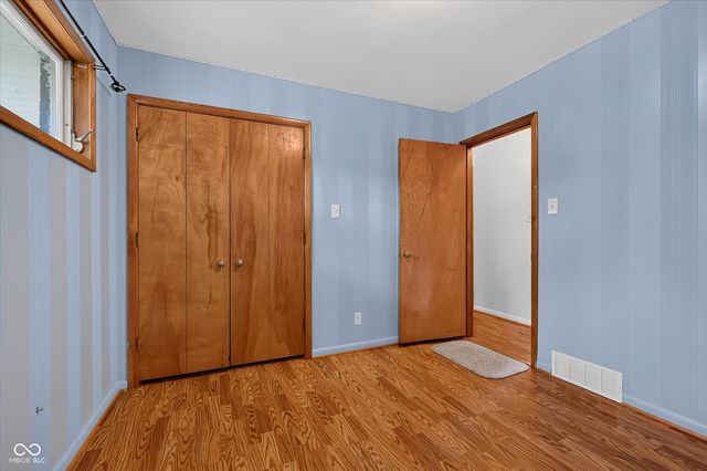 289 W County Line, Greenwood, IN 46142