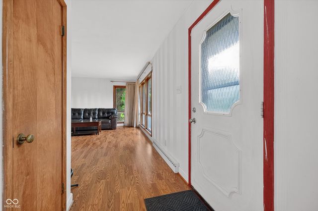 289 W County Line, Greenwood, IN 46142