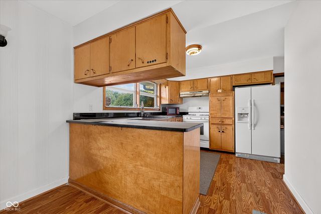 289 W County Line, Greenwood, IN 46142