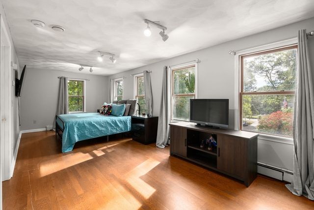 244 Mendon St, Blackstone, MA 01504