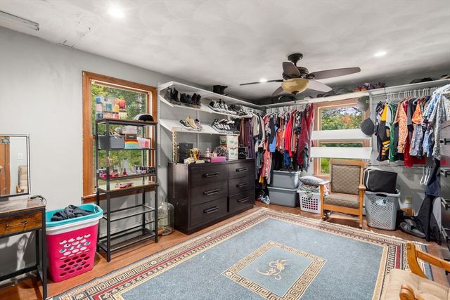 244 Mendon St, Blackstone, MA 01504