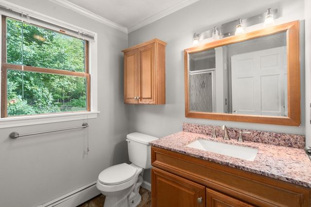 244 Mendon St, Blackstone, MA 01504