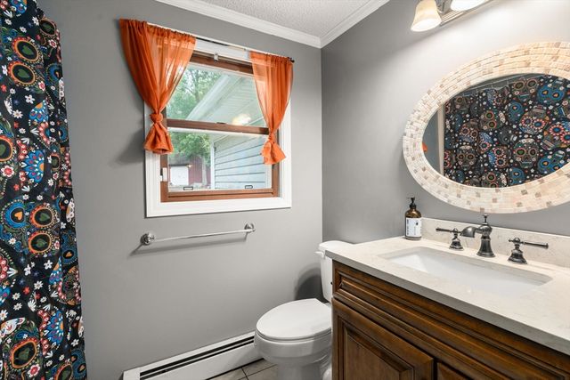 244 Mendon St, Blackstone, MA 01504