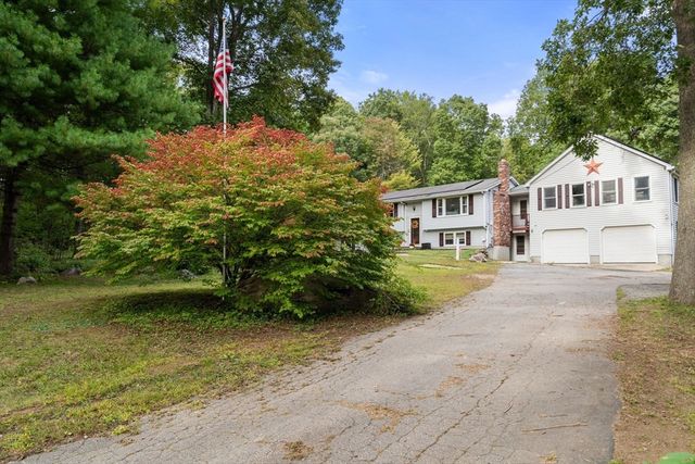 244 Mendon St, Blackstone, MA 01504