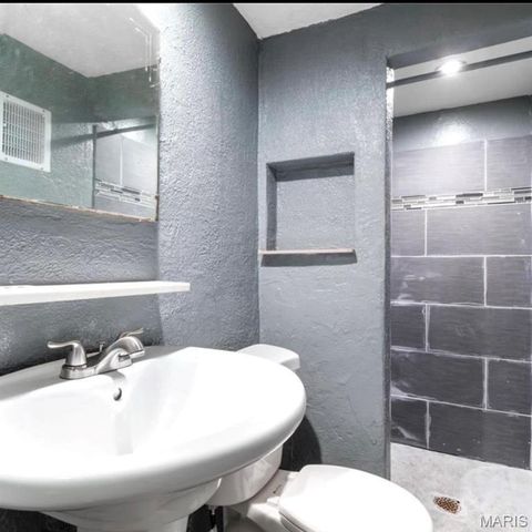 12215 Spanish Boulevard, St Louis, MO 63138