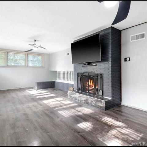 12215 Spanish Boulevard, St Louis, MO 63138