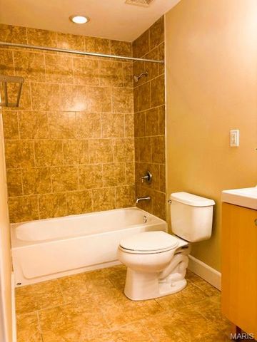 4228 McPherson Avenue 312, St Louis, MO 63108