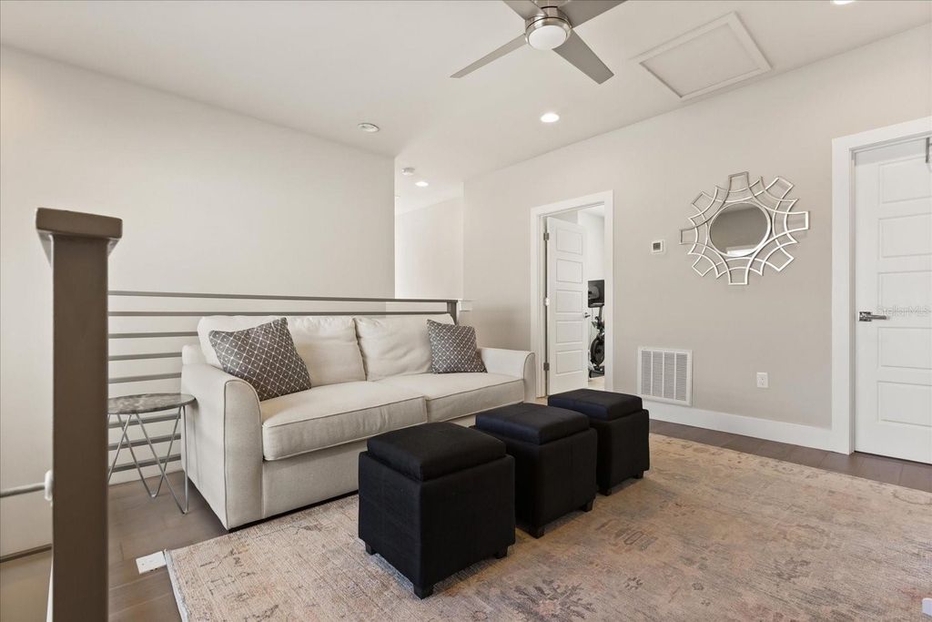 Image 20 of property listing at 1649 HARMON AVENUE, Winter Park, FL 32789