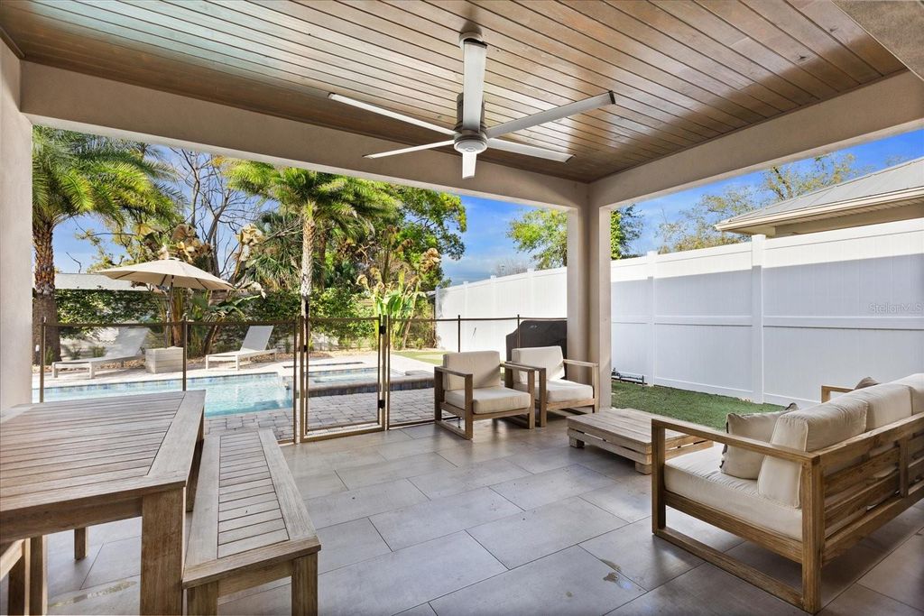 Image 39 of property listing at 1649 HARMON AVENUE, Winter Park, FL 32789