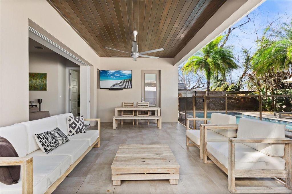 Image 40 of property listing at 1649 HARMON AVENUE, Winter Park, FL 32789