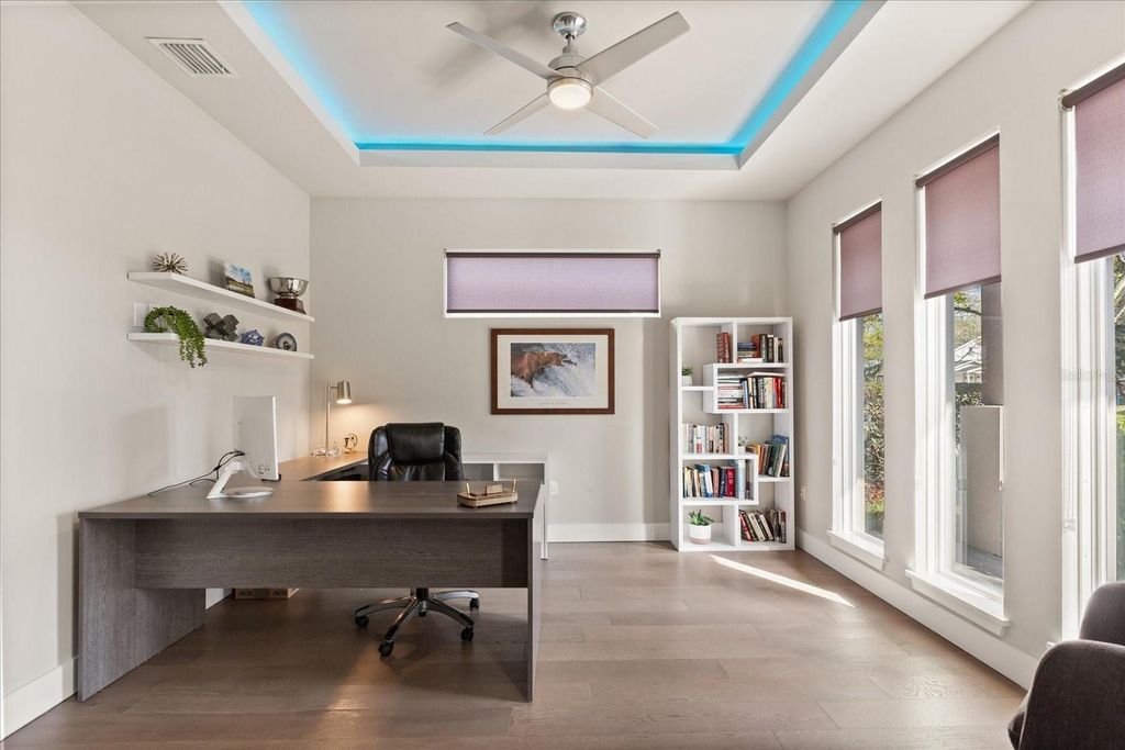 Image 6 of property listing at 1649 HARMON AVENUE, Winter Park, FL 32789