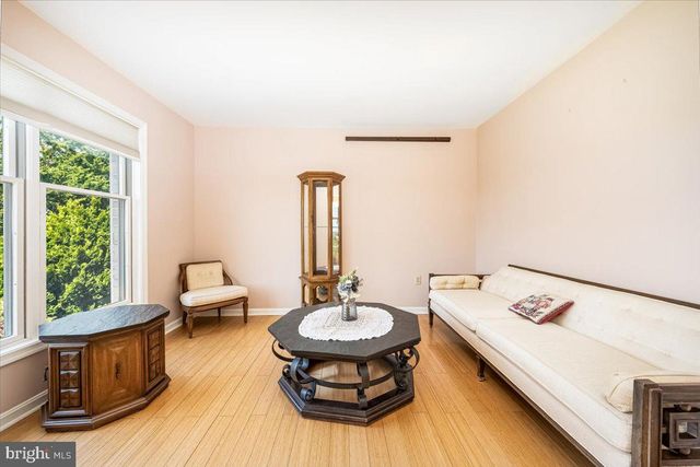 1570 WOOD VILLA DR, Westminster, MD 21157