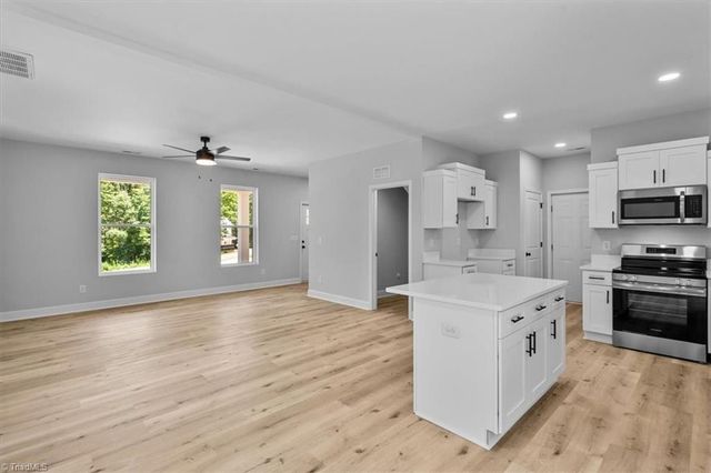 3608 Turret Court, Winston-salem, NC 27101