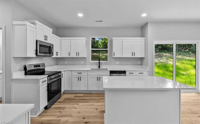 3608 Turret Court, Winston-salem, NC 27101