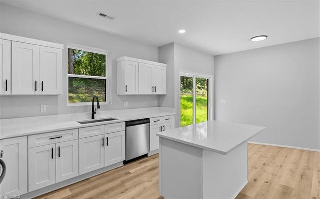 3608 Turret Court, Winston-salem, NC 27101