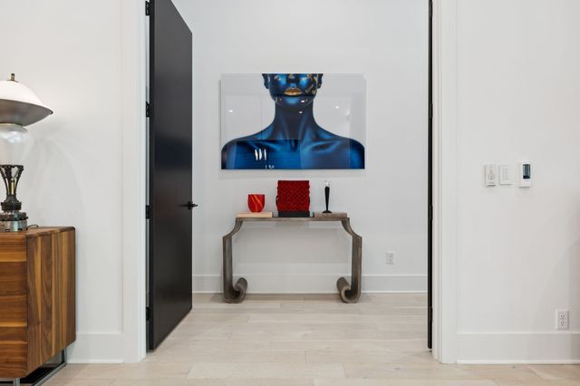 3916 Harding Pl, Nashville, TN 37215