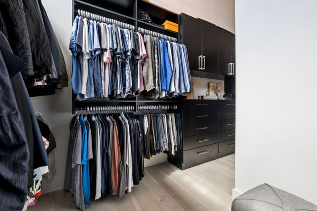 3916 Harding Pl, Nashville, TN 37215