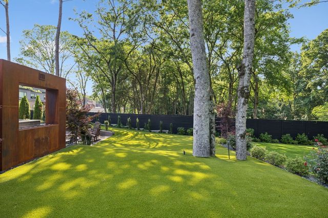 3916 Harding Pl, Nashville, TN 37215