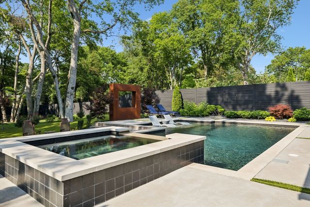 3916 Harding Pl, Nashville, TN 37215