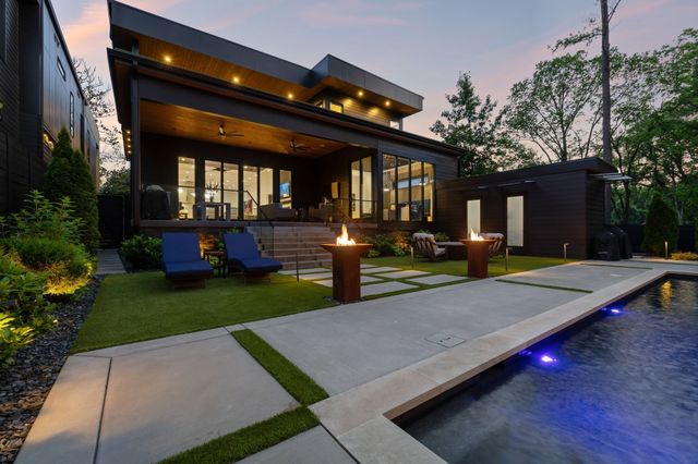 3916 Harding Pl, Nashville, TN 37215